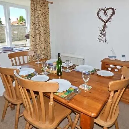 Pear Tree House Bed & Breakfast 4*